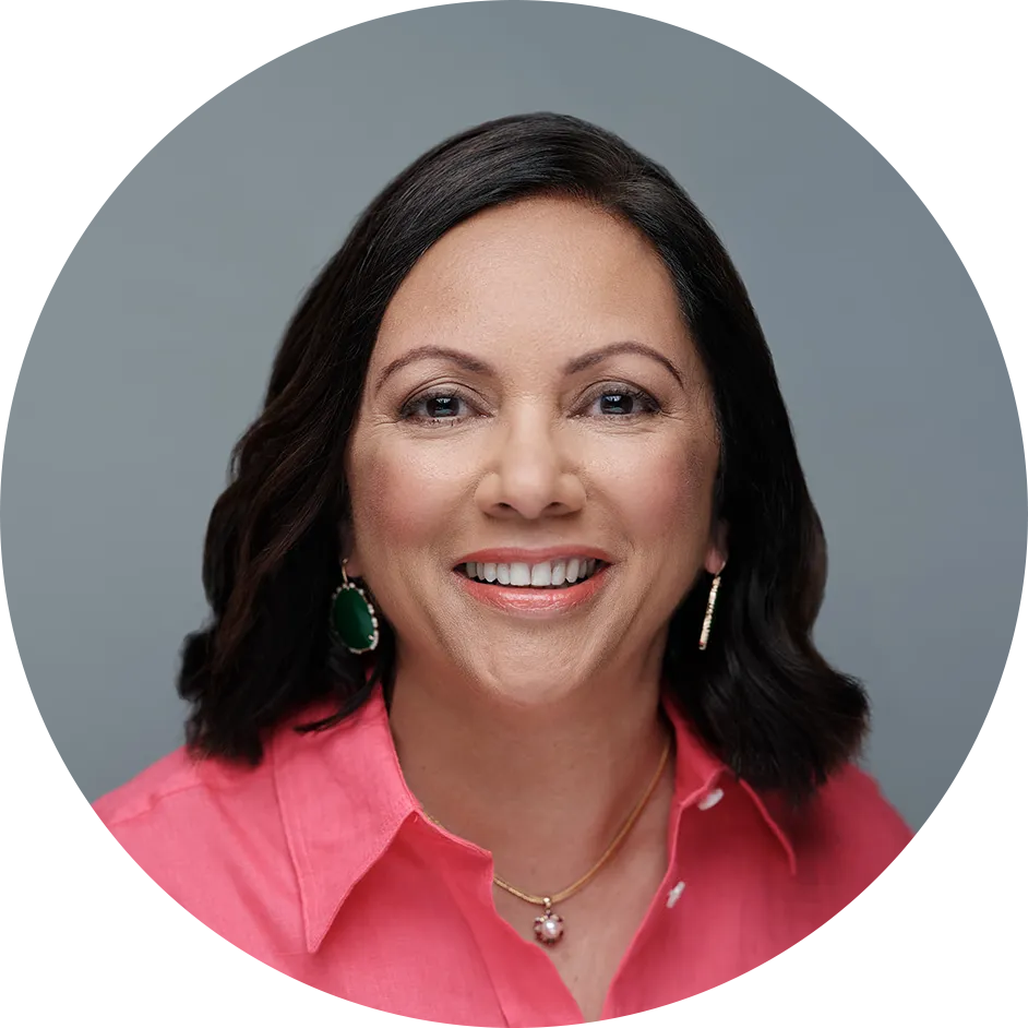 Chitra Ragavan headshot